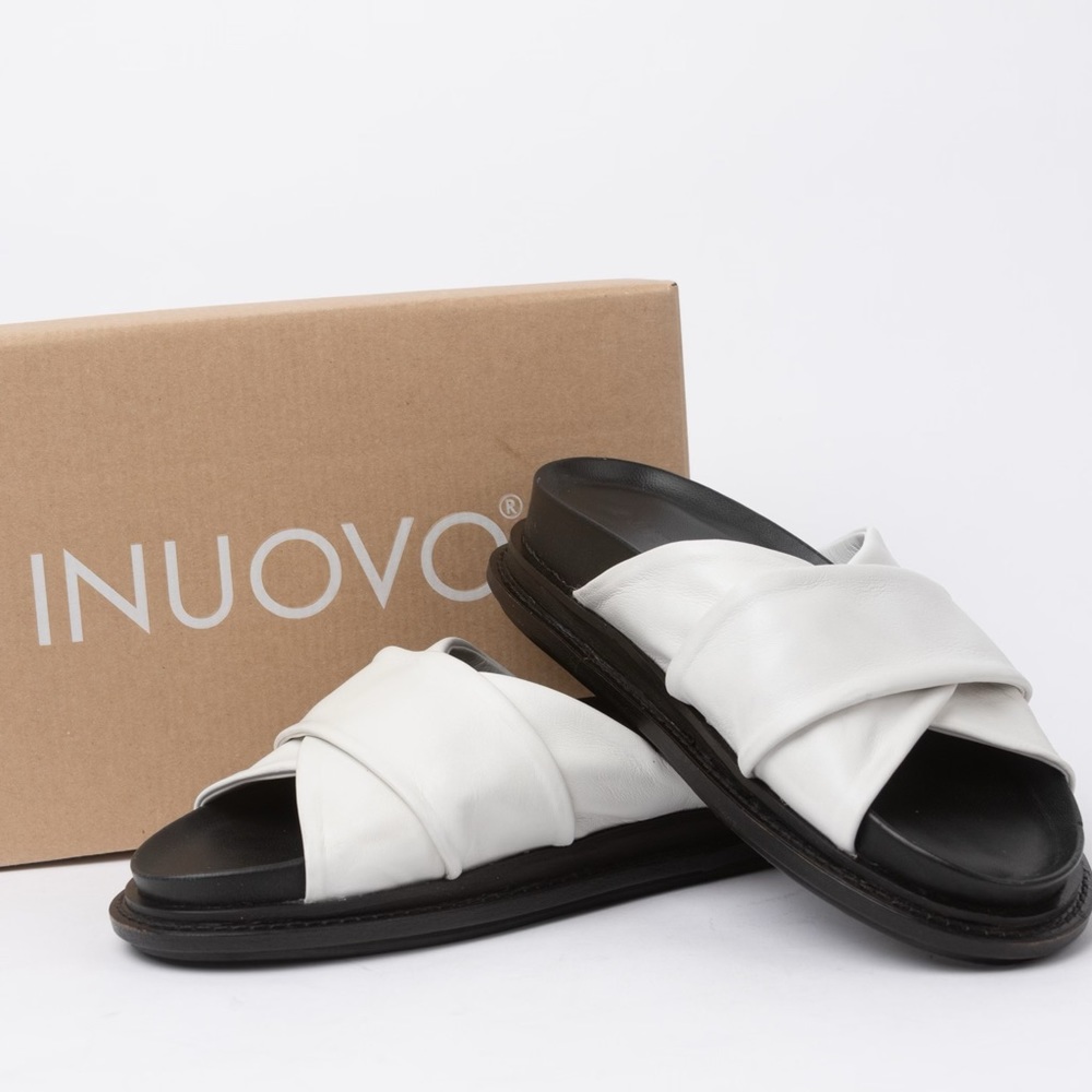Inuovo White Leather Cross Over Sandals